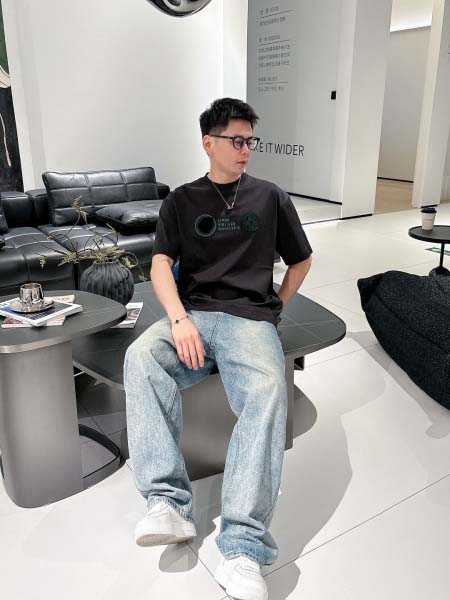 2025年4月6日入荷新作Louis Vuitton半袖 T...