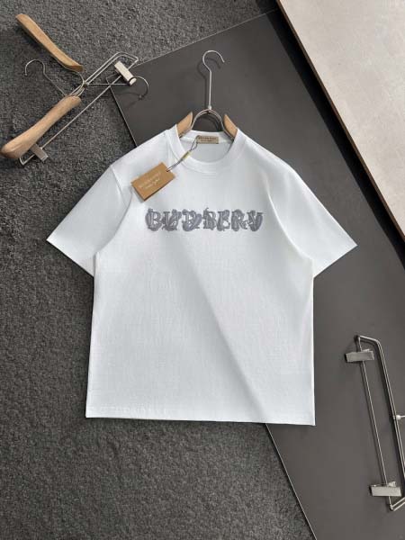 2025年4月6日入荷新作BURBERRY半袖 Tシャツ高級...