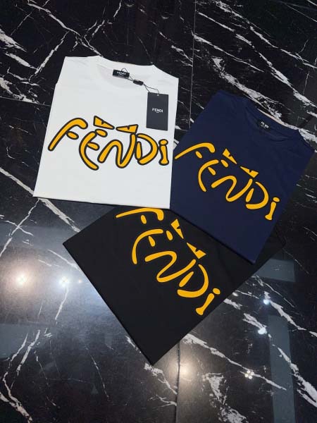 2025年4月8日入荷新作Fendi半袖 Tシャツ高級品/M...