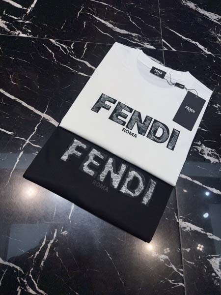 2025年4月8日入荷新作Fendi半袖 Tシャツ高級品/M...