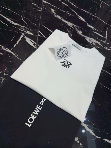 2025年4月8日入荷新作loewe半袖 Tシャツ高級品/MP工場