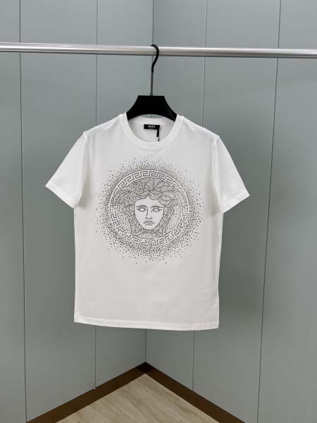 2025年4月8日入荷新作Versace半袖 Tシャツ高級品...