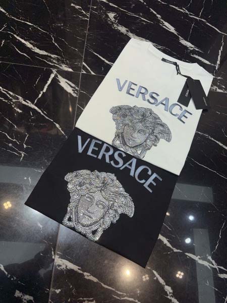 2025年4月8日入荷新作Versace半袖 Tシャツ高級品...