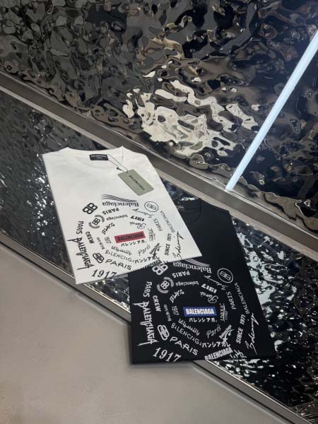 2025年4月8日入荷新作Balenciaga半袖 Tシャツ...