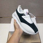 2025年4月10日入荷新品monclerおすすめ人気メンズ靴本革製ギフト/誕生日/TL工場