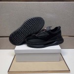 2025年4月10日入荷新品monclerおすすめ人気メンズ靴本革製ギフト/誕生日/TL工場