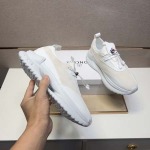 2025年4月10日入荷新品monclerおすすめ人気メンズ靴本革製ギフト/誕生日/TL工場