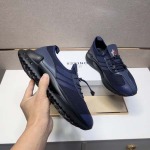 2025年4月10日入荷新品monclerおすすめ人気メンズ靴本革製ギフト/誕生日/TL工場