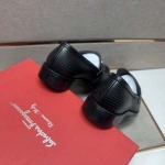 2025年4月10日入荷新品Ferragamoおすすめ人気メンズ靴本革製ギフト/誕生日/TL工場