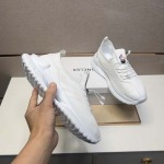 2025年4月10日入荷新品monclerおすすめ人気メンズ靴本革製ギフト/誕生日/TL工場