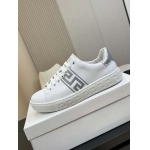 2025年4月10日入荷新品VERSACEおすすめ人気メンズ靴本革製ギフト/誕生日/TL工場