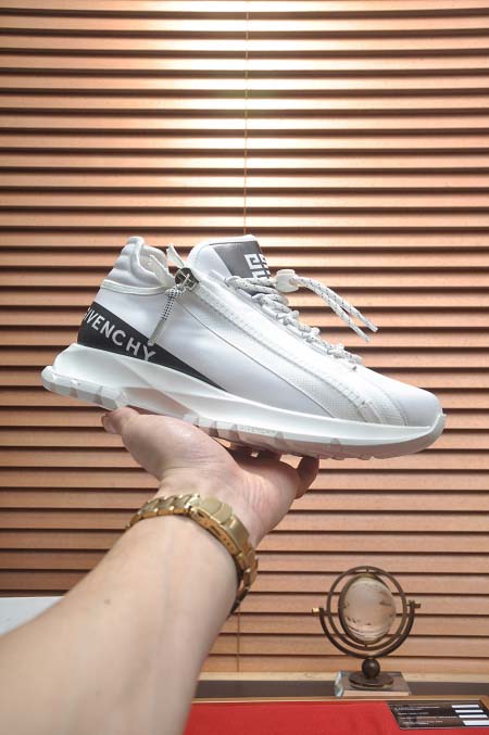 2025年4月10日入荷新品GIVENCHYおすすめ人気メン...