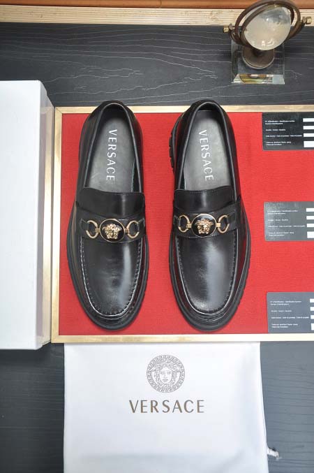 2025年4月10日入荷新品Versaceおすすめ人気メンズ...