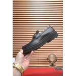 2025年4月10日入荷新品Versaceおすすめ人気メンズ靴本革製ギフト/誕生日/TL工場