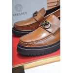 2025年4月10日入荷新品Versaceおすすめ人気メンズ靴本革製ギフト/誕生日/TL工場