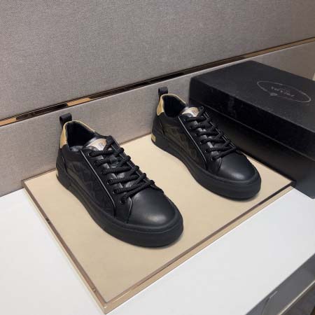 2025年4月10日入荷新品Pradaカジュアルシューズ/ス...