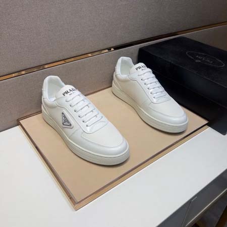 2025年4月10日入荷新品Pradaカジュアルシューズ/ス...