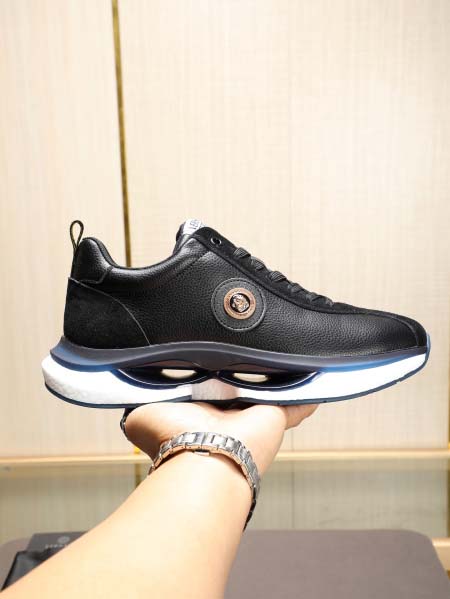 2025年4月10日入荷新品Versaceカジュアルシューズ...