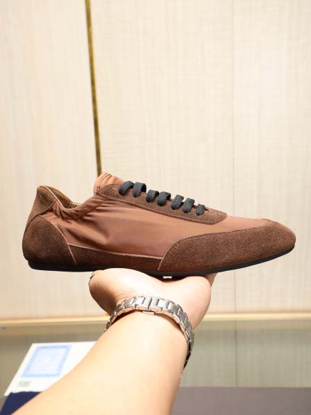 2025年4月10日入荷新品Pradaカジュアルシューズ/ス...