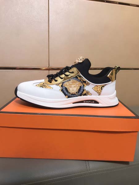 2025年4月10日入荷新品Versaceカジュアルシューズ...