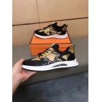 2025年4月10日入荷新品Versaceカジュアルシューズ/スニーカー｜メンズ革靴本革製ギフト/誕生日/TL工場