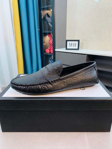 2025年4月11日入荷新品GUCCIカジュアルシューズ/ス...