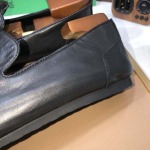 2025年4月11日入荷新品BOTTEGA VENENTA カジュアルシューズ/スニーカー｜メンズ革靴本革製ギフト/誕生日/TL工場