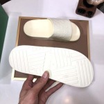 2025年4月11日入荷新品BOTTEGA VENENTA スリッパ｜メンズ革靴本革製ギフト/誕生日/TL工場