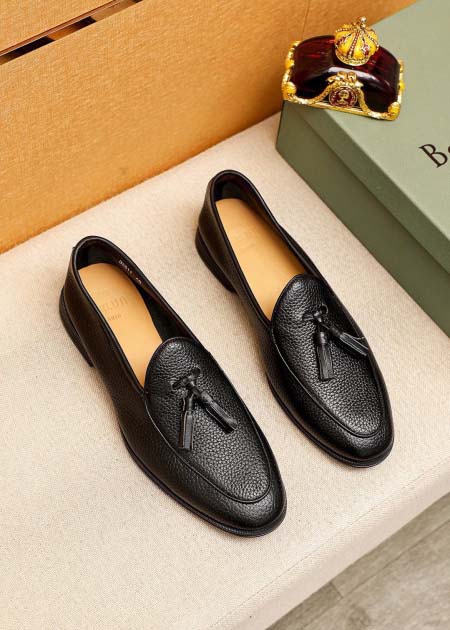 2025年4月11日入荷新品Berlutiカジュアルシューズ...