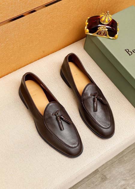 2025年4月11日入荷新品Berlutiカジュアルシューズ...