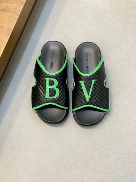 2025年4月11日入荷新品Botteg Venettaスリ...