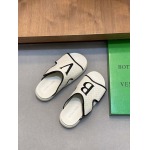 2025年4月11日入荷新品Botteg Venettaスリッパ｜メンズ革靴本革製ギフト/誕生日/TL工場