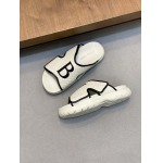 2025年4月11日入荷新品Botteg Venettaスリッパ｜メンズ革靴本革製ギフト/誕生日/TL工場