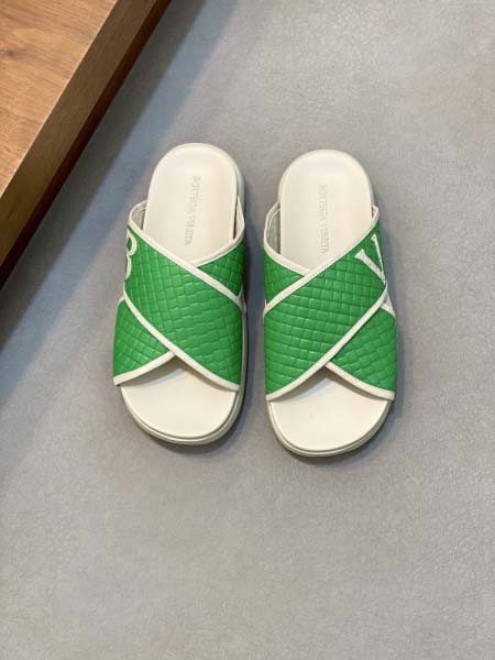 2025年4月11日入荷新品Botteg Venettaスリ...