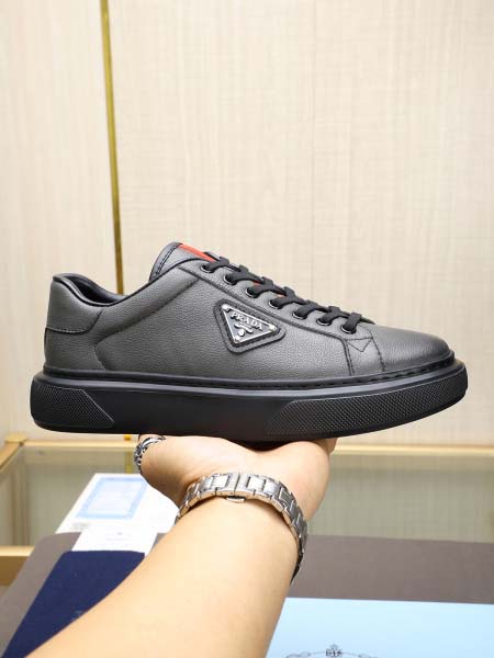 2025年4月11日入荷新品Pradaカジュアルシューズ/ス...