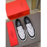 2025年4月11日入荷新品VALENTINOカジュアルシューズ/スニーカー｜メンズ革靴本革製ギフト/誕生日/TL工場