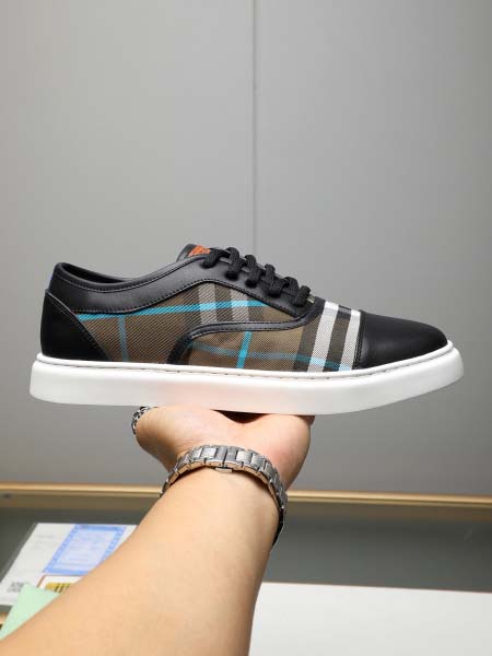 2025年4月11日入荷新品burberryカジュアルシュー...