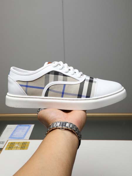 2025年4月11日入荷新品burberryカジュアルシュー...