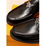 2025年4月11日入荷新品LOUIS VUITTONカジュアルシューズ/スニーカー｜メンズ革靴本革製ギフト/誕生日/TL工場