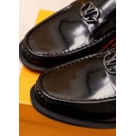 2025年4月11日入荷新品LOUIS VUITTONカジュアルシューズ/スニーカー｜メンズ革靴本革製ギフト/誕生日/TL工場