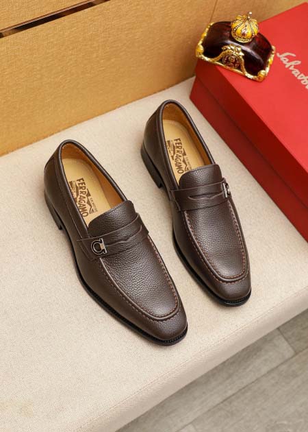 2025年4月11日入荷新品Ferragamoカジュアルシュ...