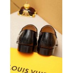 2025年4月11日入荷新品LOUIS VUITTONカジュアルシューズ/スニーカー｜メンズ革靴本革製ギフト/誕生日/TL工場