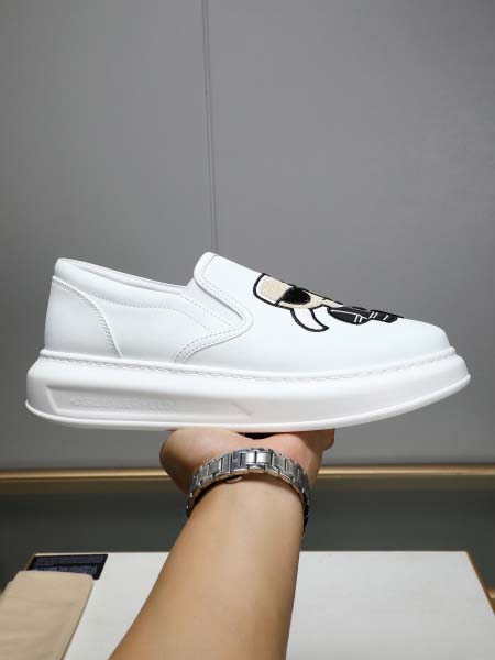 2025年4月11日入荷新品karl lagerfeldカジ...