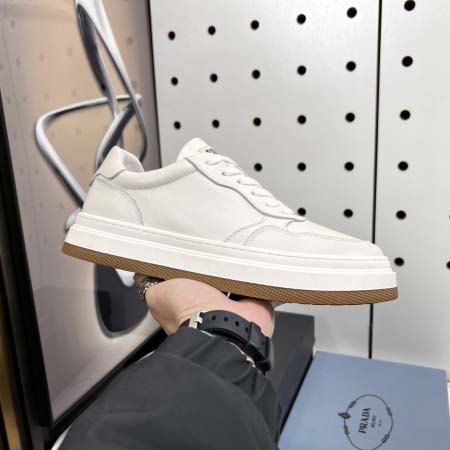 2025年4月11日入荷新品Pradaカジュアルシューズ/ス...