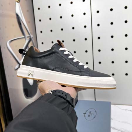 2025年4月11日入荷新品Pradaカジュアルシューズ/ス...