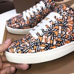 2025年4月11日入荷新品burberryカジュアルシューズ/スニーカー｜メンズ革靴本革製ギフト/誕生日/TL工場