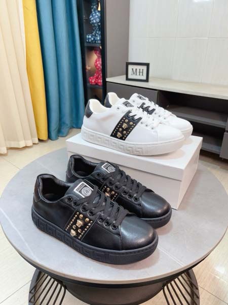 2025年4月11日入荷新品Versaceカジュアルシューズ...