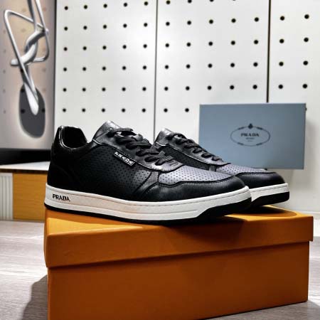 2025年4月11日入荷新品Pradaカジュアルシューズ/ス...