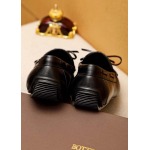 2025年4月11日入荷新品Alexander McQueenカジュアルシューズ/スニーカー｜メンズ革靴本革製ギフト/誕生日/TL工場