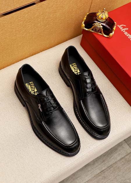 2025年4月11日入荷新品Ferragamoカジュアルシュ...